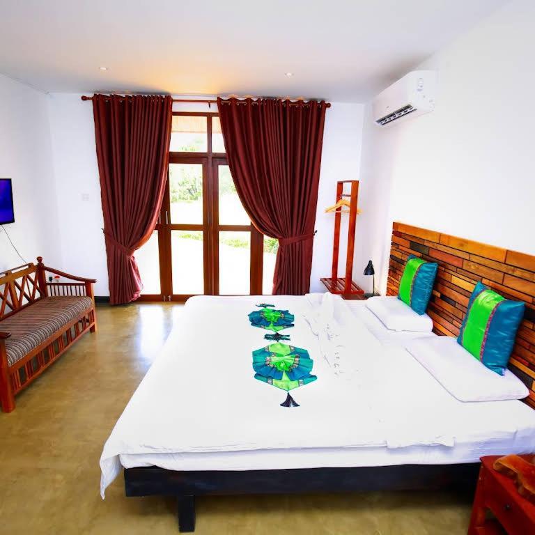 Ceyloni Hotel Sigiriya Exterior foto